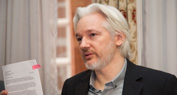 Por qué la persecución de Julian Assange debe terminar
